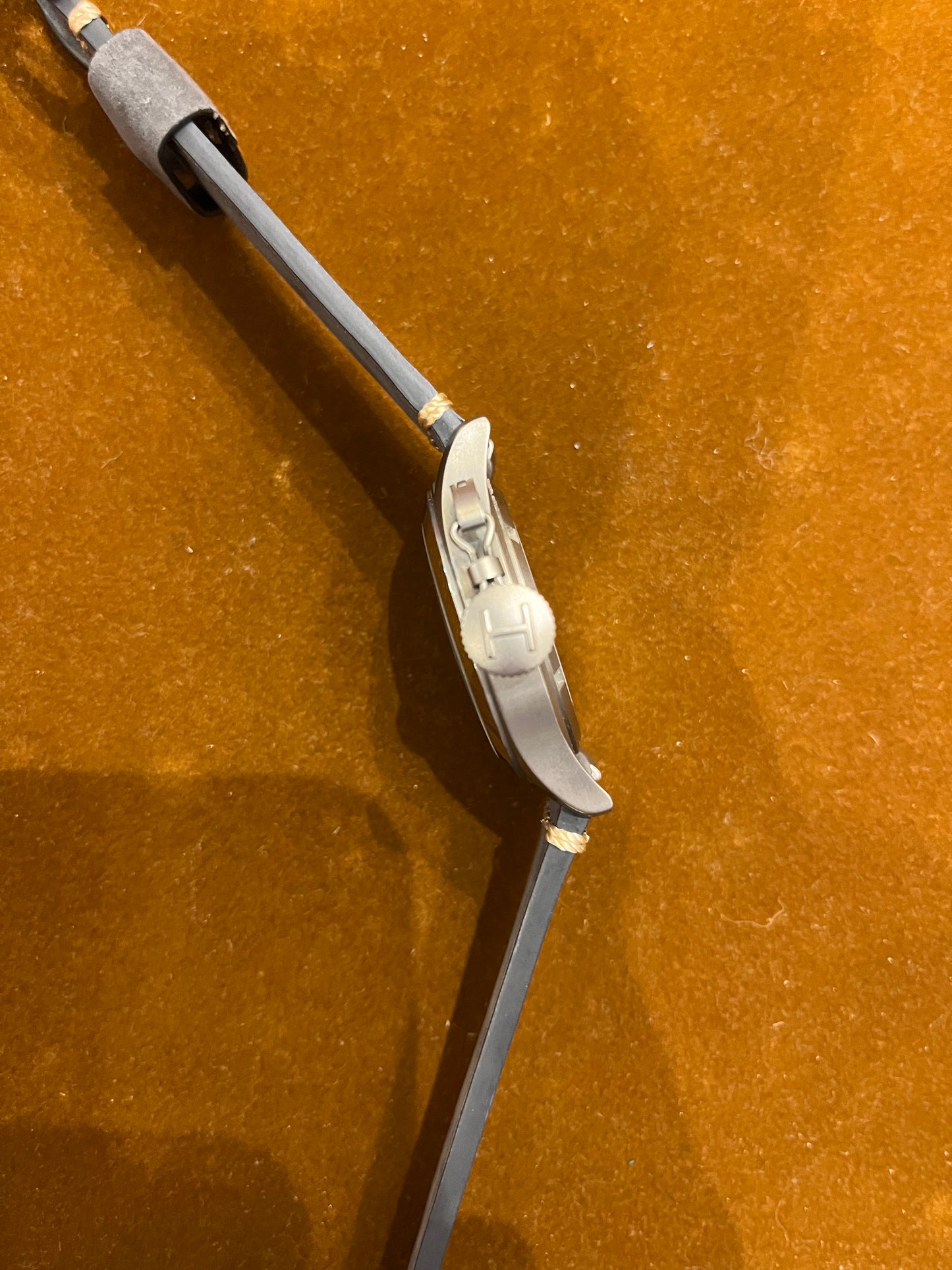 Hamilton Kaki titane